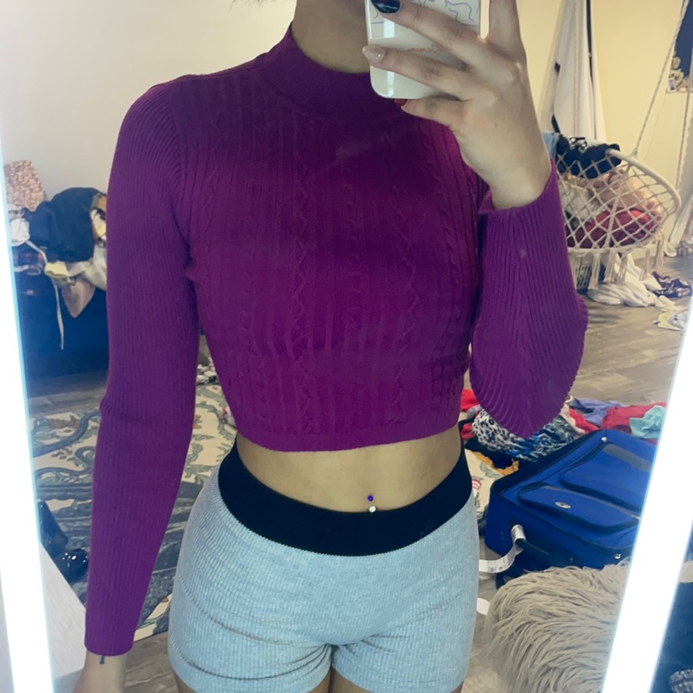 Forever 21 Purple Size S Cropped Sweater